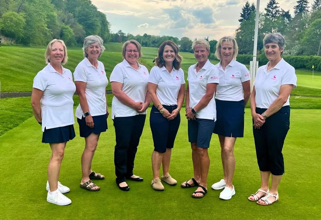 What a contrast for Senior Womens Team
